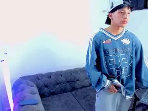 Cam4 Adult Webcam of KroyWave