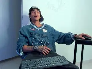 Cam4 Sex Cam of KroyWave
