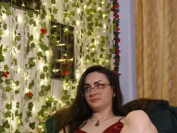 Cam4 Free Live Porn of NaughtYHomemadE