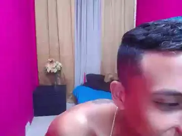 Cam4 Live Porn of huge_cockblack