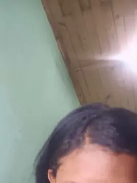 Cam4 Free Live Porn of yasmine_hot