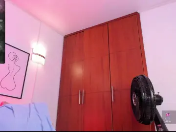 Cam4 Live Porn of Vaalentino