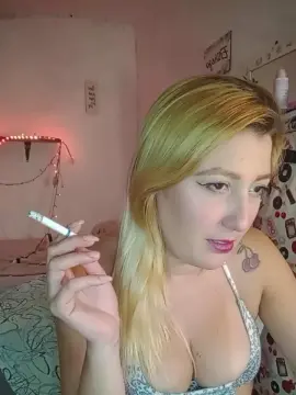 Cam4 Adult Video Chat of Mazie07