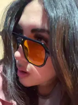 Cam4 Live Porn of Reyna444