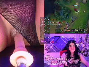 Cam4 Live Porn of DaphneContry