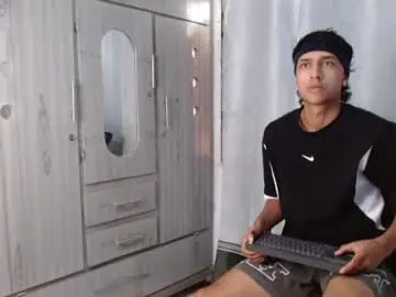Chaturbate Live Porn of alex_martin47
