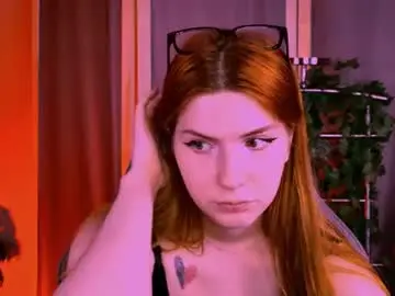 Chaturbate Watch Live Sex Cams of aliceinredsquare_