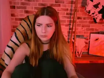 Chaturbate Watch Live Sex Cams of aliceinredsquare_