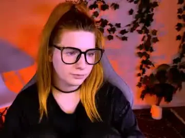 Chaturbate Private Sex Chat of aliceinredsquare_