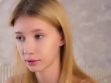 Chaturbate Live Sex Cam of sunnmoonn