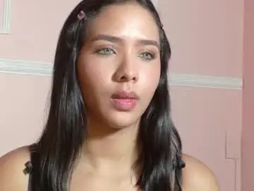 Chaturbate Live Sex Cam of emmarousess