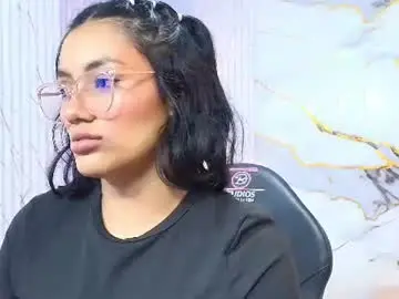 Chaturbate Live Sex Cam of peachy_tay