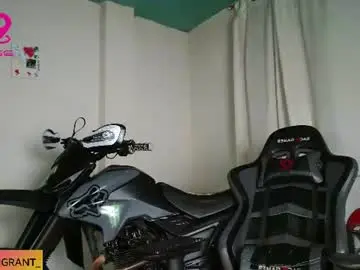Chaturbate Watch Live Sex Cams of ash_wingrant