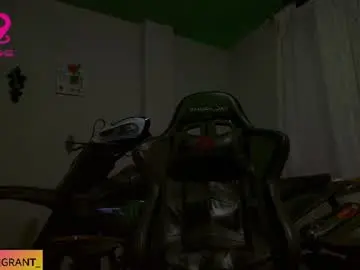 Chaturbate Watch Live Sex Cams of ash_wingrant