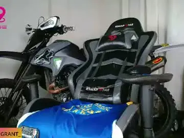 Chaturbate Free Live Porn of ash_wingrant