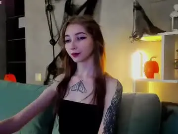 Chaturbate Nude Webcam of ellen_hops