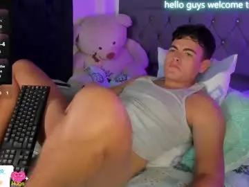 Chaturbate Live Sex Cam of kami_22