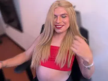 Chaturbate Free Live Porn of vicky_hot_x