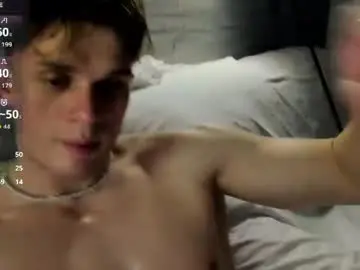 Chaturbate Live Sex Cam of fresh_b1ood