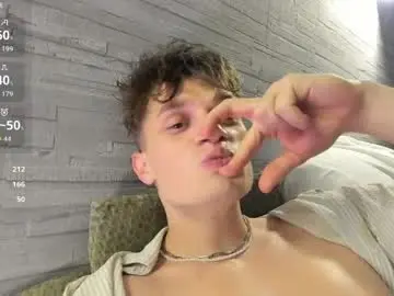 Chaturbate Best live sex cam show of fresh_b1ood