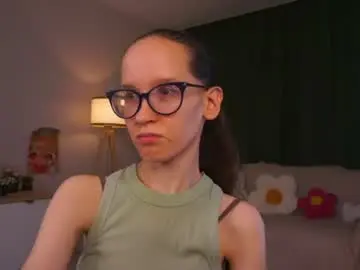 Chaturbate Watch Live Sex Cams of lynettebails