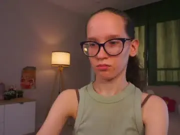 Chaturbate Watch Live Sex Cams of lynettebails