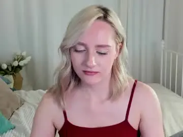Chaturbate Live Sex Cam of chloedeccker