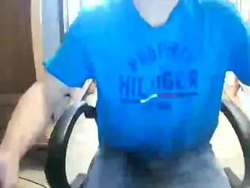 Chaturbate Live Sex Cam of cuteboy090