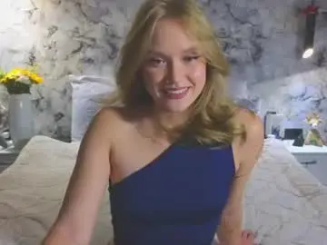 Chaturbate Live Sex Cam of aurora_golden