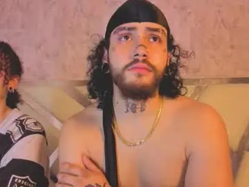 Chaturbate Best live sex cam show of benny_and_mark