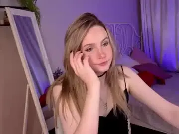 Chaturbate Live Sex Cam of lexa_demi