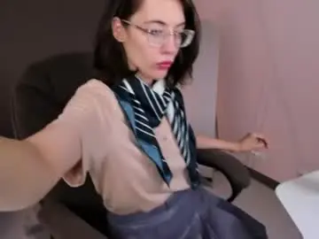 Chaturbate Live Sex Cam of milky_jenny
