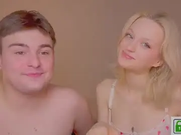 Chaturbate Live Sex Cam of your_molly_mark