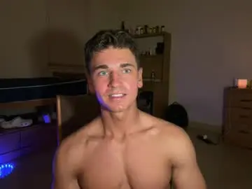 Chaturbate Sex Chat of elijahkinky24