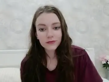 Chaturbate Live Sex Cam of holly_kittenss