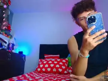 Chaturbate Free Live Porn of bryam_hot