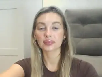 Chaturbate Live Sex Cam of jennyjansen