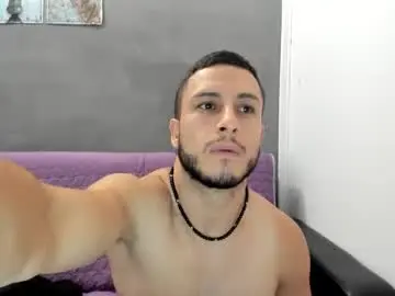 Chaturbate Best live sex cam show of noah_happy07