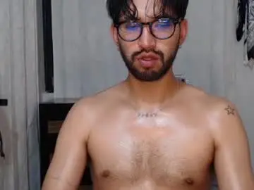 Chaturbate Sex Cam of adrian_falcon