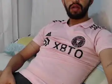 Chaturbate Watch Live Sex Cams of adrian_falcon