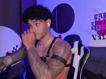 Chaturbate Live Sex Cam of alessandro_vanni