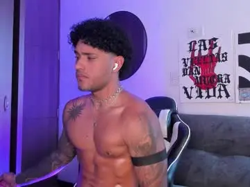 Chaturbate Live Sex Cam of alessandro_vanni