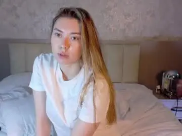 Chaturbate Live Sex Cam of brenda_m00n