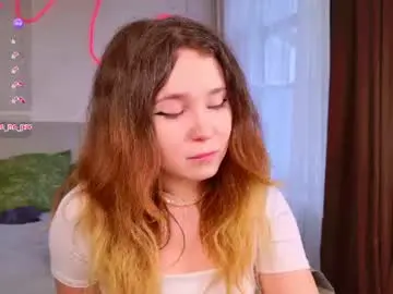 Chaturbate Live Sex of lina_glow711915