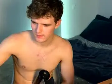 Chaturbate Watch Live Sex Cams of yngdesire1
