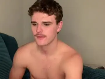 Chaturbate Sex Chat of yngdesire1