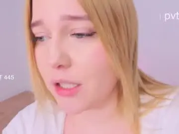 Chaturbate Adult Video Chat of amazongirls