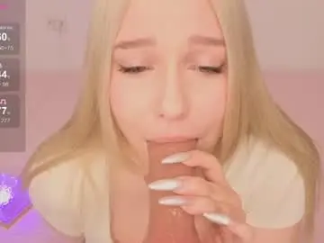 Chaturbate Sex Cam of amazongirls