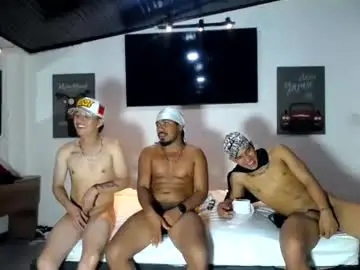 Chaturbate Sex Cam of crismens