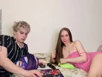 Chaturbate Adult Video Chat of emily_and_ilumi